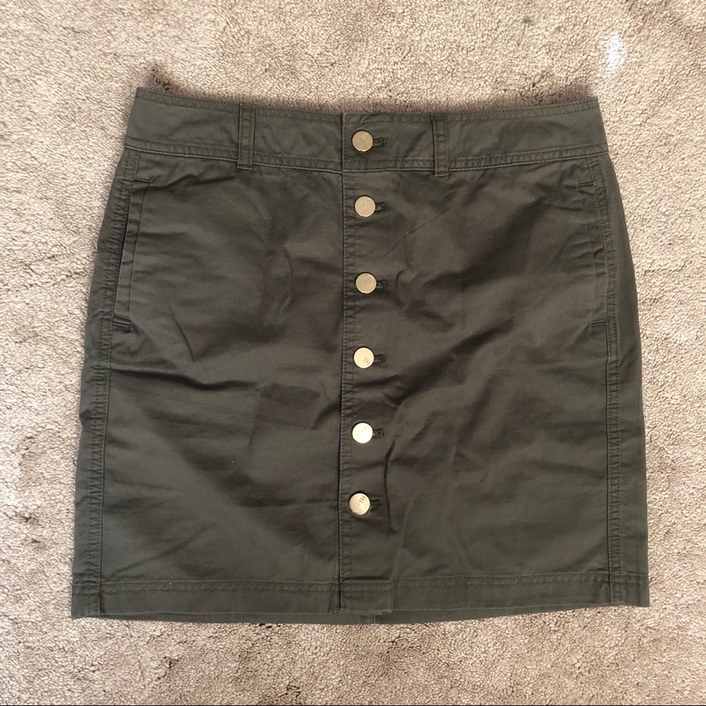 Tommy Hilfiger army green button up skirt